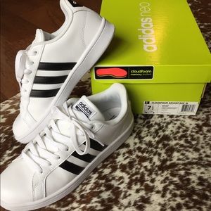 Adidas Advantage Sneaker